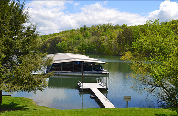 Lakefront vacation rentals on Lake Chatuge Georgia