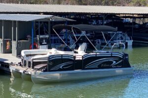 22 Sport 2023 Pontoon Boat Rentals on Lake Chatuge Hiawassee GA