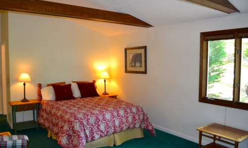 mountain view guest room - boundary waters resort in north ga