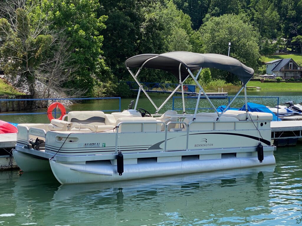 white colored bennington pontoon boat for sale lake chatuge north georgia