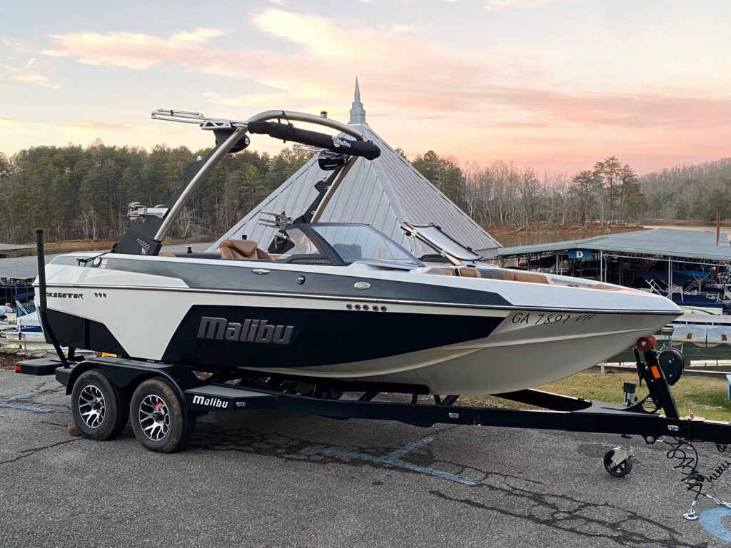 Malibu wakesetter wakeboard surf boat for sale in georgia