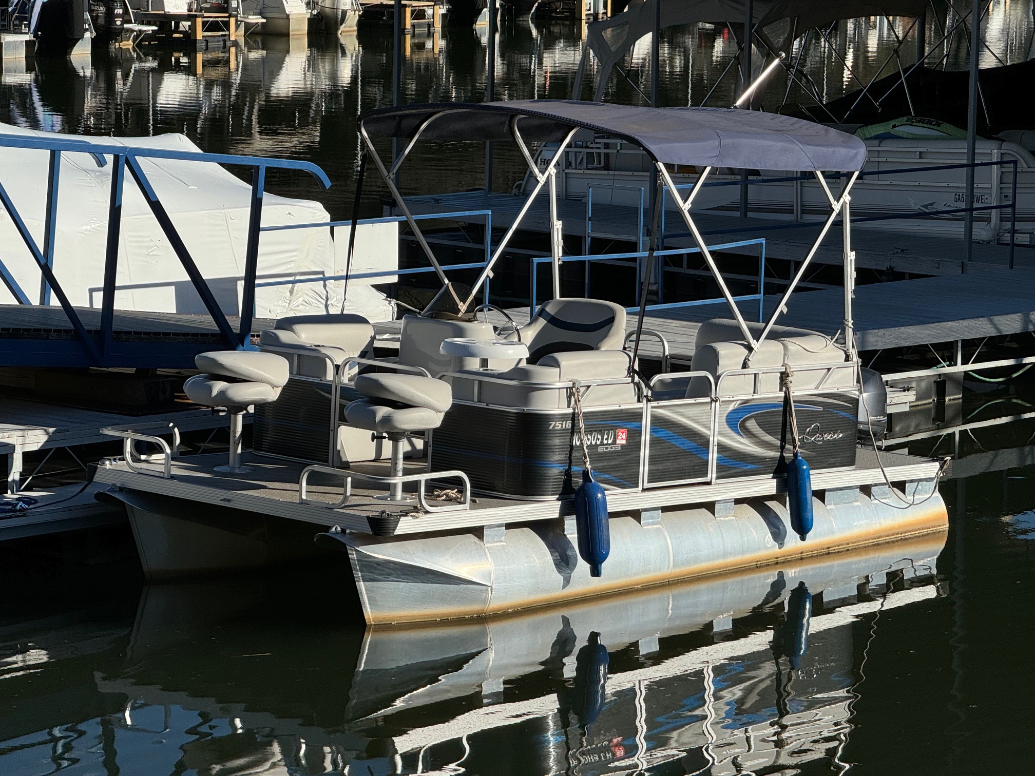 2016 Apex Qwest 16' Pontoon Honda 40hp - Boundary Waters Marina