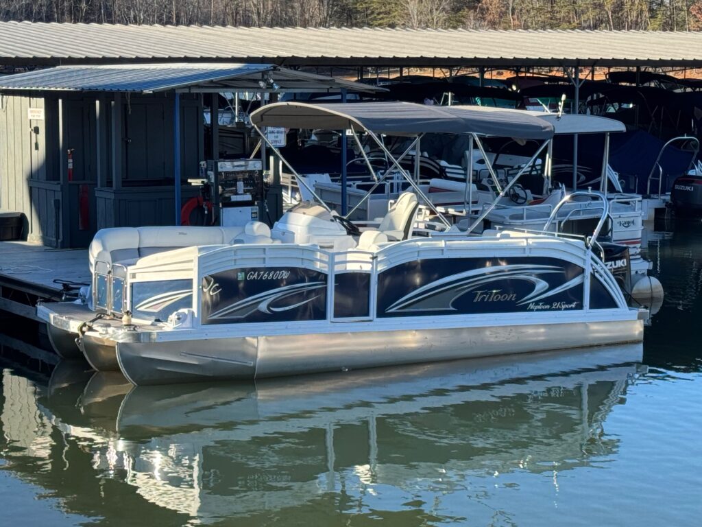 2024 JC TriToon Suzuki 150 200 for sale near atlanta chattanooga seneca greenville hiawassee hayesville boat dealers lake chatuge